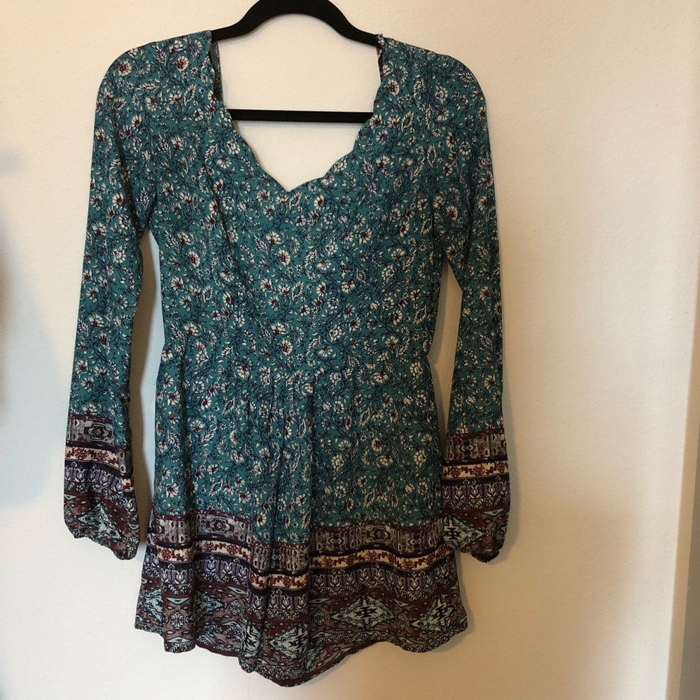 Patterned long sleeve Romper